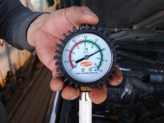 Замер компрессии в двигателе Skoda Fabia RS  