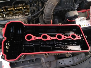 Замена прокладки клапанной крышки Skoda Fabia RS  